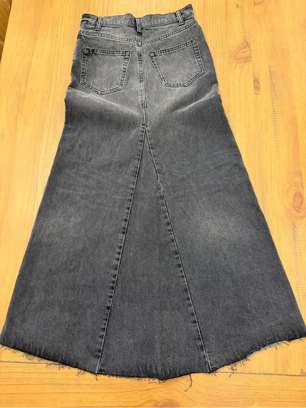 Reformation Tazz Maxi Denim Long Skirt Size 23 Black Wash Front Slit Taw Hem - Picture 11 of 15